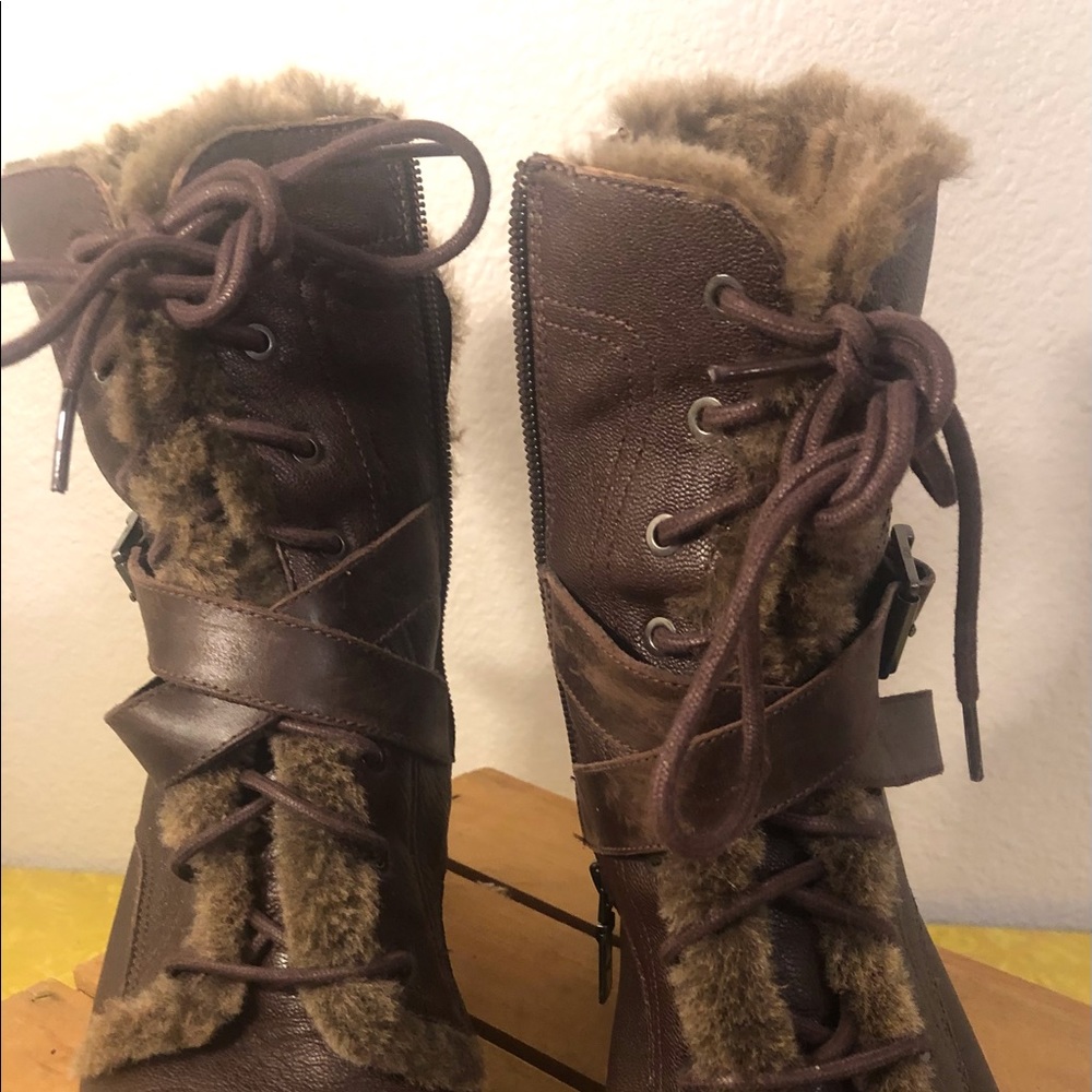 Ugg Ingrid Women’s size 9M, Shearling Style Biker Combat Brown Boots.